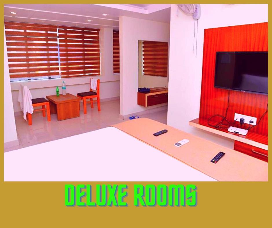 Hotel Milan Manor Port Blair Exterior foto